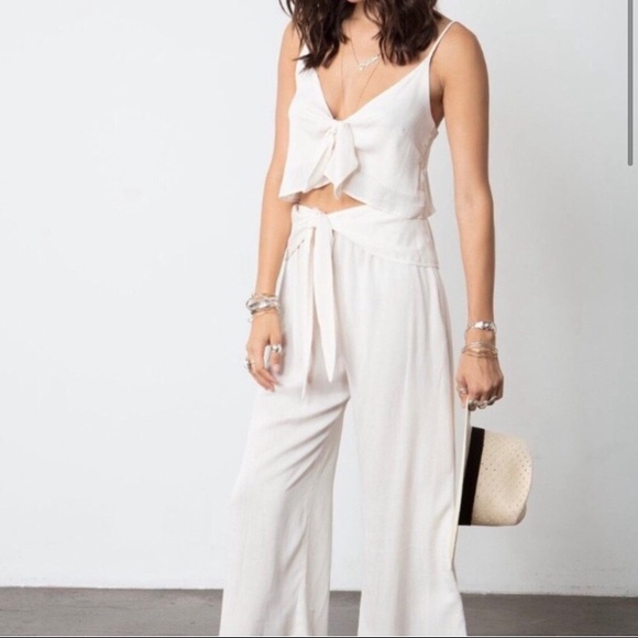 Stillwater LA Flowy Crop Tie Top - Picture 2 of 6